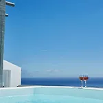 Amber Light Hotel 4*