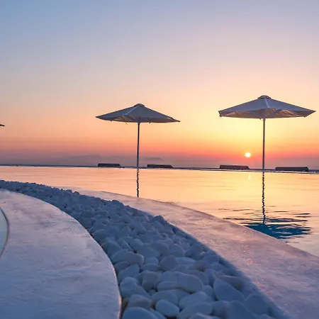 Amber Light Hotel 4*