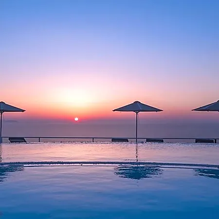 أمبير لايت فيلاز 4* إيميروفيغلي