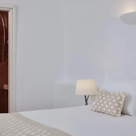 Amber Light 4* Imerovigli (Santorini)