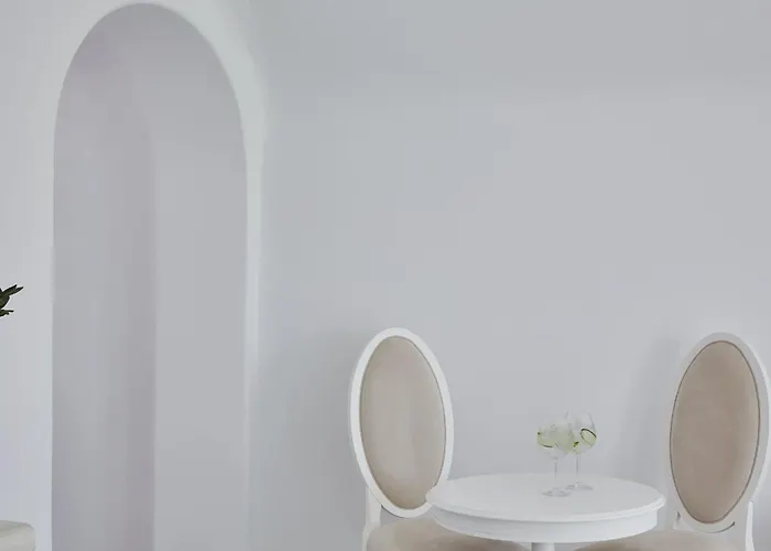 Amber Light Hotel Imerovigli (Santorini)