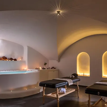 Amber Light Hotell 4*