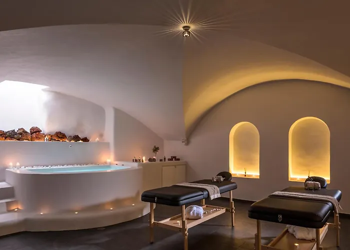 Amber Light Hotell 4*