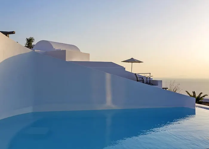 Amber Light Hotel 4*