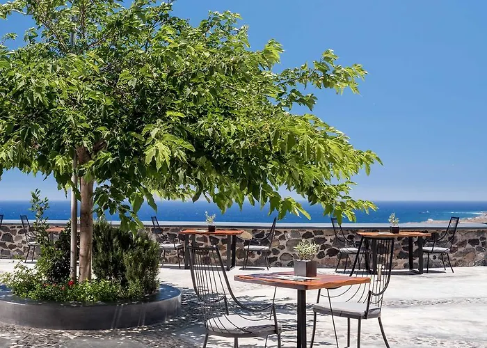 Amber Light 4* Imerovigli (Santorini)